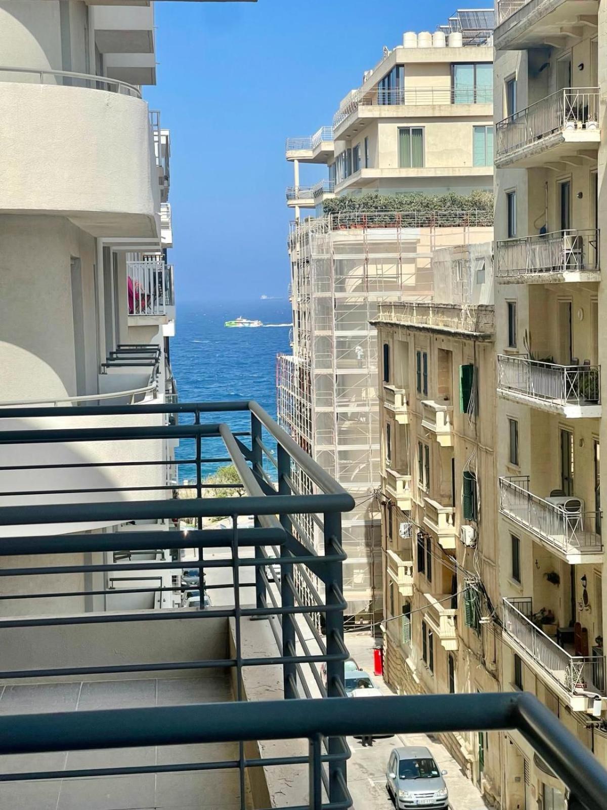 Aron Seaviews Apartment Sliema Eksteriør billede